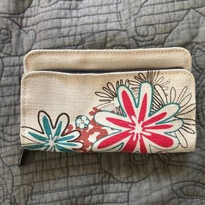New Thirty One wallet